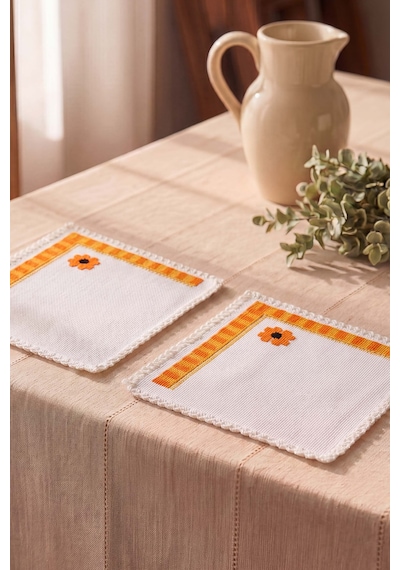 Turuncu Çiçek Desenli El Emeği 2 Li Sunum Peçetesi 14x14 Cm Çok Renkli