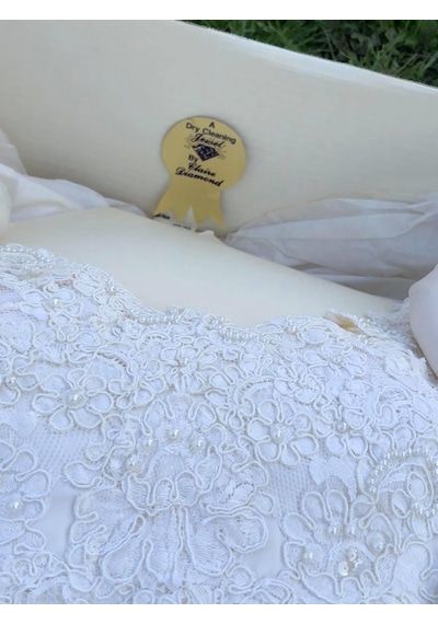 Claire Diamond Vintage Nakış İşlemeli Gelinlik Beyaz