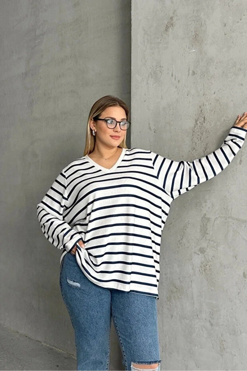 Mamayaga Kadın V Yaka Büyük Beden Oversize Kalıp Geniş Tunik Boy Yırtmaçlı Çizgili Uzun Kol Curve Yumoş Bluz Lacivert