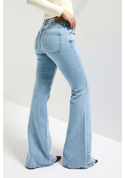 Itsbasic Kadın Ice 4s6-3 Mid Rise Flare Fit Esnek Kumaş Denim Jean Buz Mavi