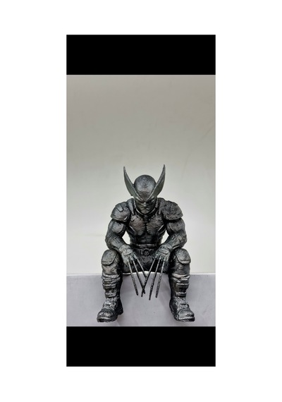 Wolverine Oturan Figür 15 Cm Maskeli