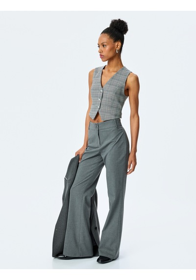 Koton V Yaka Viskon Karışımlı Cepli Slim Fit Ekose Kolsuz Crop Yelek Gri Ekose 5sak20086ew Gri Ekoseli Gri