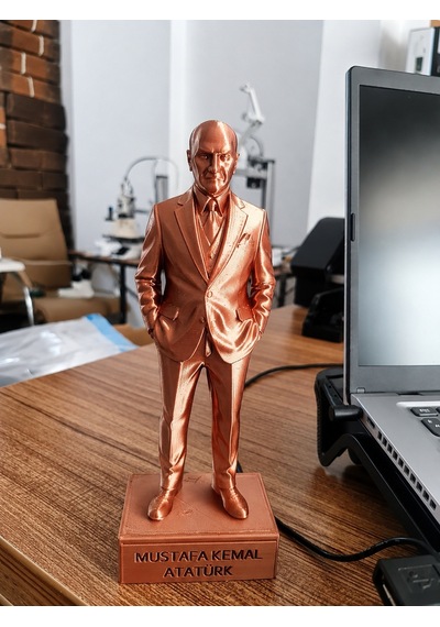 Çalışma Masası Ve Kitaplık İçin Dekoratif 15 Cm Atatürk Heykeli Modern Hediyelik Ürün