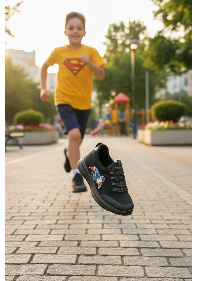 Enoch Süper Kahraman Figürlü Esnek Tabanlı Ve Kolay Giyim Slip-on Model Çocuk Ayakkabı Siyah Enoch Süper Kahraman Figürlü Esnek Tabanlı Ve Kolay Giyim Slip-on Model Çocuk Ayakkabı Siyah