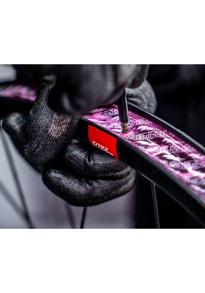 Muc-off Ultimate Tubeless Setup Kit Road / Gravel / Cx Pembe