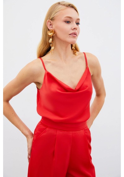 Sateen Askılı Degaje Yaka Bluz Kırmızı