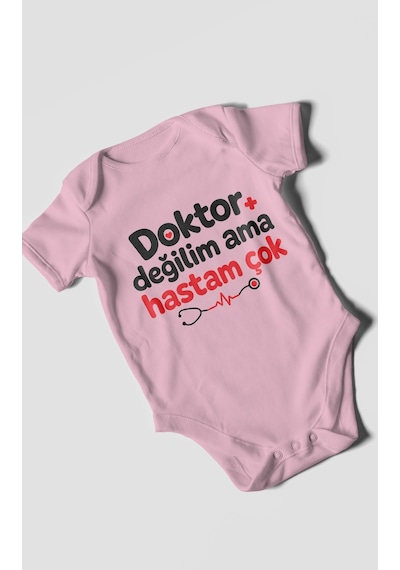 Morivokids Doktor Değilim Ama Hastam Çok Kısa Kollu Bebek Body %100 Pamuk Koyu Pembe