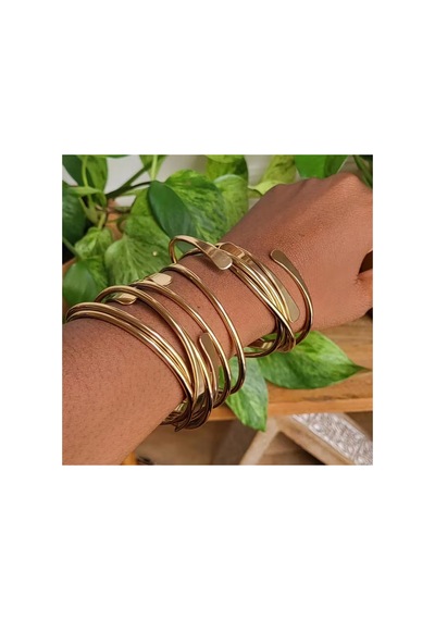 Armora Model Gold Altın Renk Lak Kaplama Yassı Spiral Modern Kelepçe Bileklik