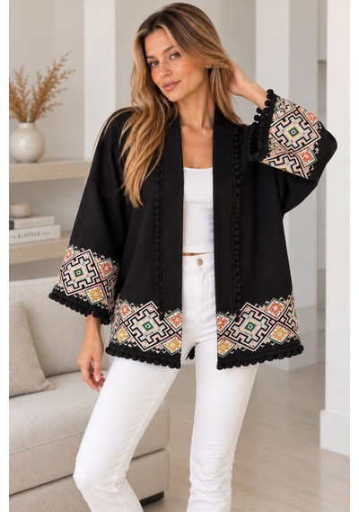 Lima Siyah Kadın Etnik Desenli Kimono Ceket Ponpon Detaylı Salaş Kesim Bohem Mevsimlik Ceket Lima Siyah Kadın Etnik Desenli Kimono Ceket Ponpon Detaylı Salaş Kesim Bohem Mevsimlik Ceket