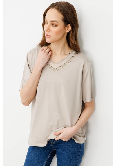 Kadın V Yaka Yakası Taşlı Penye T-shirt Bej Bej