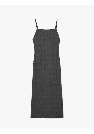 Koton Bürümcük Kumaş Dokulu Yırtmaç Detaylı Kare Yaka Slim Fit Askılı Midi Elbise Antrasit 6sak80332ek Koton Bürümcük Kumaş Dokulu Yırtmaç Detaylı Kare Yaka Slim Fit Askılı Midi Elbise Antrasit 6sak80332ek