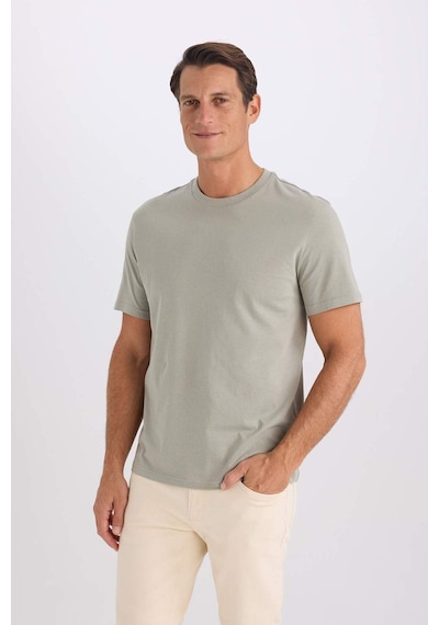 DeFacto %100 Pamuk New Regular Fit Bisiklet Yaka Basic Düz Kısa Kollu Tişört V7699AZ25SPGR321 DeFacto %100 Pamuk New Regular Fit Bisiklet Yaka Basic Düz Kısa Kollu Tişört V7699AZ25SPGR321