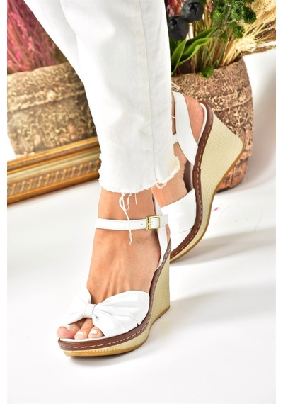 Fox Shoes  Beyaz Dolgu Topuklu Kadın Ayakkabı M674040409