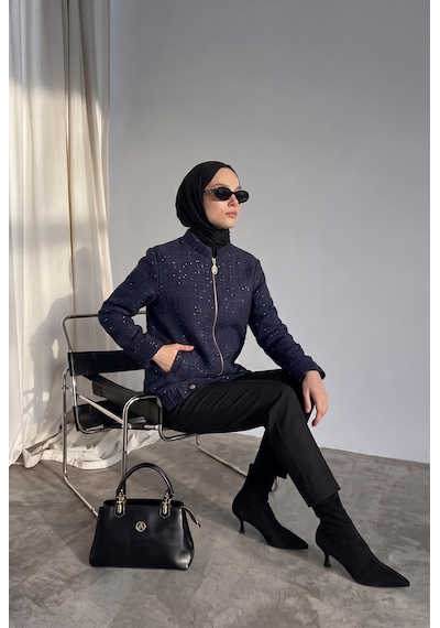 Armine Trend Fermuar Detaylı Taş Süslemeli Cepli Uzun Ceket Modern Şık Günlük Tesettür Dış Giyim Lacivert 25kt507