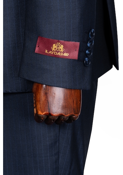 İlayda Emir Luxury, İtalyan Kesim, Slim Fit, Kruvaze, Çizgili, Erkek Takım Elbise Lacivert İlayda Emir Luxury, İtalyan Kesim, Slim Fit, Kruvaze, Çizgili, Erkek Takım Elbise Lacivert