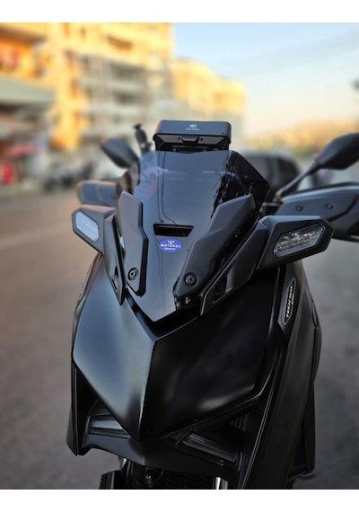 Motocam Yamaha Xmax Ön Cam 2023-2026 Model 36cm Siyah Renkli 4mm Sportif