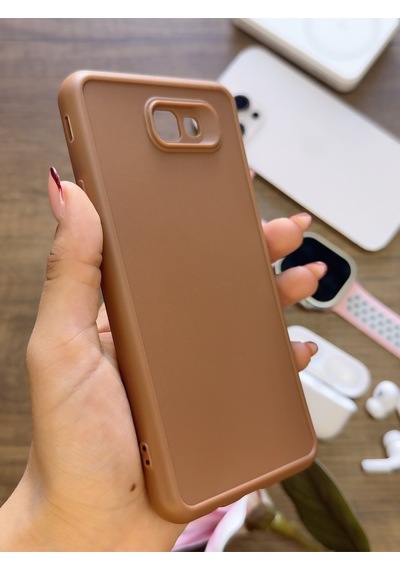 Samsung Galaxy J7 Prime Uyumlu Kamera Korumalı Darbeye Dayanıklı Renk Atmayan Keep Silikon Kılıf Kahverengi