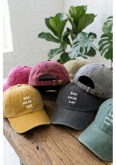 Emybox Unisex Şapka Bad Hair Day Yazılı Yıkamalı Eskitme Metal Tokalı Ayarlanabilir Baskılı Beyzbol Şapka Kahverengi