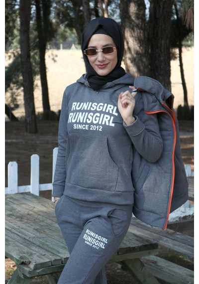 Sacrosa Günlük Kışlık Şık Ve Rahat Üçlü Kadın Tesettür Eşofman Takımı Renkli