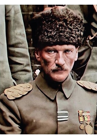 Takvim Yaprakları Ile Atatürkün Hayatı 16 Lı Ahşap Tablo Seti, At