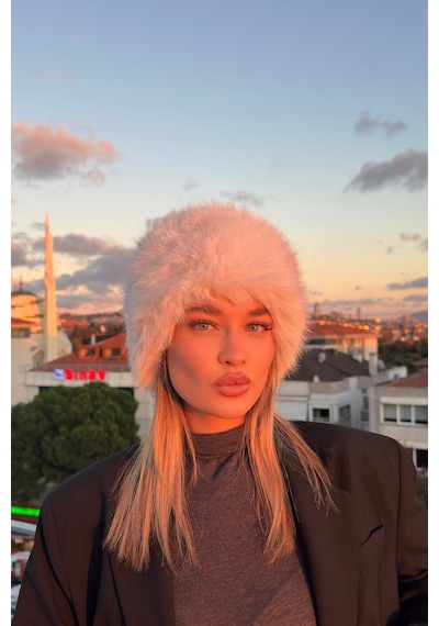 Mollycrush Elit Rus Slav Tarzı Suni Kürklü İçi Deri Peluş Tüylü Kadın Kalpak Şapka Beyaz