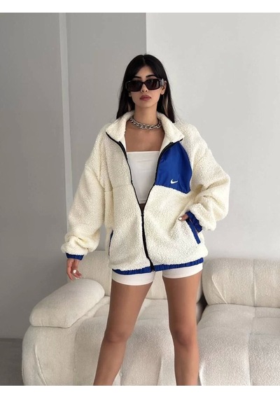 Kadın Ön Nakış İşlemeli Flota Cepli Oversize Kuzu Polar Ceket - Beyaz
