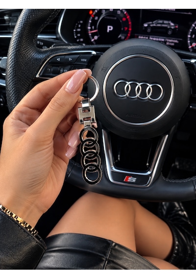 Audi İle Uyumlu Siyah Metal Anahtarlık Aksesuar A1 A3 A4 A5 A6 A7 Q1 Q3 Q5 Sline Quatro