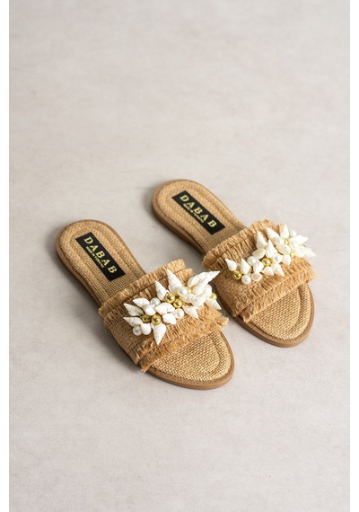 Dabab Shoes Shella Kadın Deniz Kabuğu Ve İnci Detaylı Bej Hasır Dokulu Düz Taban Açık Burun Terlik Dabab Shoes Shella Kadın Deniz Kabuğu Ve İnci Detaylı Bej Hasır Dokulu Düz Taban Açık Burun Terlik