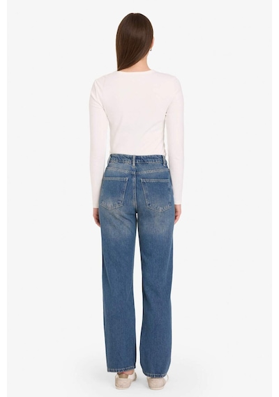 Defacto Mom Fit Yüksek Bel Bilek Boy Jean Yıkamalı Pantolon G6898ax25cwnm35 Mavi-nm35 Defacto Mom Fit Yüksek Bel Bilek Boy Jean Yıkamalı Pantolon G6898ax25cwnm35 Mavi-nm35