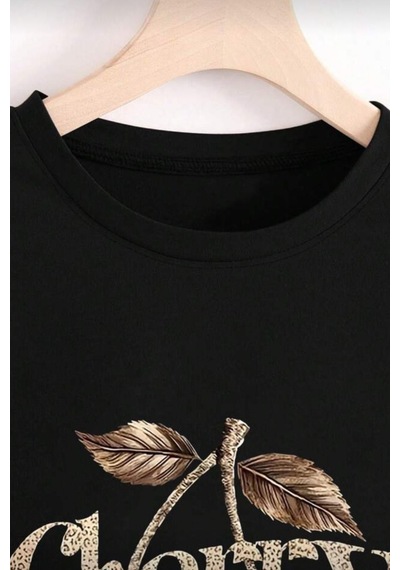 Gold Cherry Kadın Oversize Ön Baskılı Bisiklet Yaka Pamuklu T-shirt Rahat Kesim SIYAH
