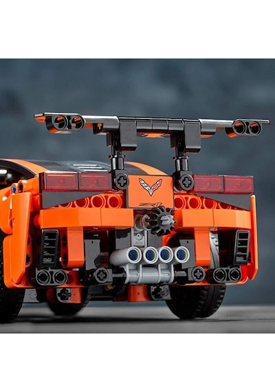 LEGO® Technic 42093 Chevrolet Corvette ZR1 579 Parça