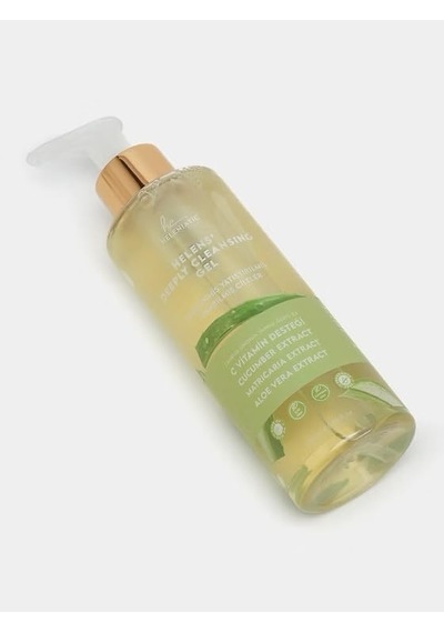Tr Akne Karşıtı Yüz Temizleme Jeli, C Vitamini Ve Aloe Vera Özlü, Yağ Dengeleyici, 200 Ml