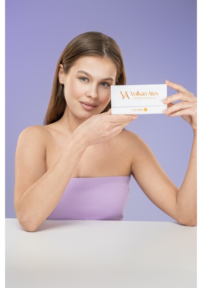Volkan Ates Natural & Beauty Aydınlatıcı & Beyazlatıcı Yüz Serumu Vitamin C Cam Şişe 30 ML