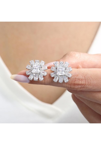 Mia Vento Effective Diamond Milano Rüyası Işıltılı Gümüş Küpe