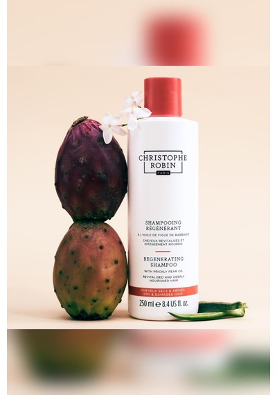 Christophe Robin Regenerating Dikenli İncir Yağlı Yenileyici Şampuan 250ml