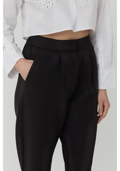 Quzu Beli Lastikli Kumaş Pantolon Siyah