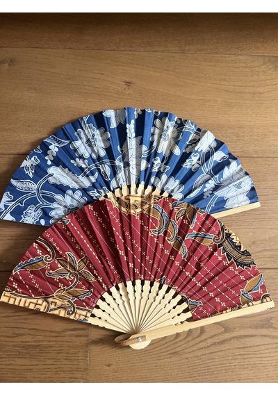 Endonezya Batik Kumaş El Yapımı Ahşap Yelpaze Büyük Boy 27 Cm