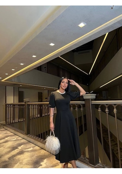Defymoda Kadın Bisiklet Yaka Kısa Kol Lastik Detay Uzun Elbise Siyah