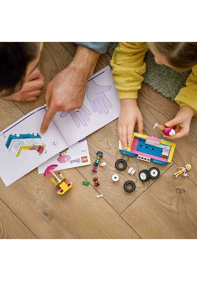 LEGO® Friends 41715 Dondurma Kamyonu 84 Parça