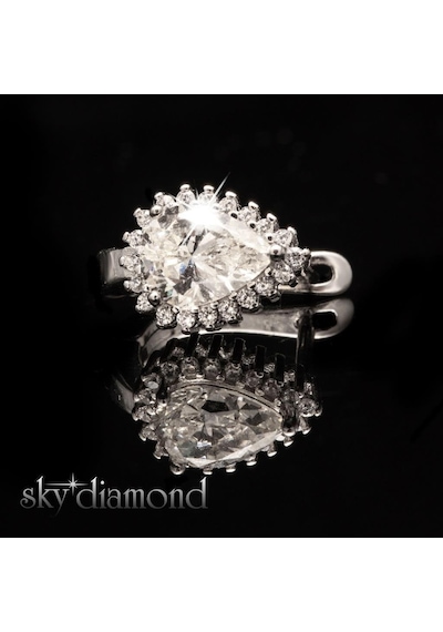 Sky Diamond Etrafı Pırıltılı Taşlarla Süslenmiş Damla Küpe Gümüş