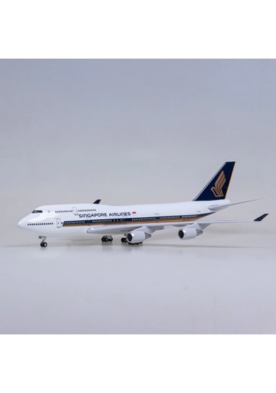 Singapore Airlines B747 Yolcu Uçağı Model Uçak 1/160 47cm