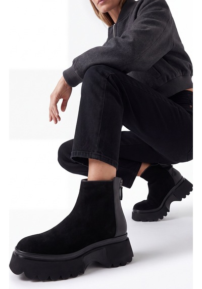 Luvi Shoes Nolda Siyah Süet Hakiki Deri Arkadan Fermuarlı Kalın Tabanlı Kadın Bot