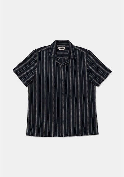 Colin's Colins Regular Fit Shirt Neck Çizgili Erkek Lacivert Kısa Kol Gömlek Cl1079320 Q1.v1 Nav Lacivert Colin's Colins Regular Fit Shirt Neck Çizgili Erkek Lacivert Kısa Kol Gömlek Cl1079320 Q1.v1 Nav Lacivert