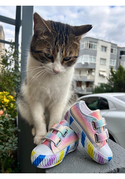 Scarpe Magiche Parlak Gökkuşağı Kız Çocuk Ayakkabısı Hafif Ve Rahat Spor Model 31-35 Numara Arası Işıksızdır Çok Renkli Scarpe Magiche Parlak Gökkuşağı Kız Çocuk Ayakkabısı Hafif Ve Rahat Spor Model 31-35 Numara Arası Işıksızdır Çok Renkli