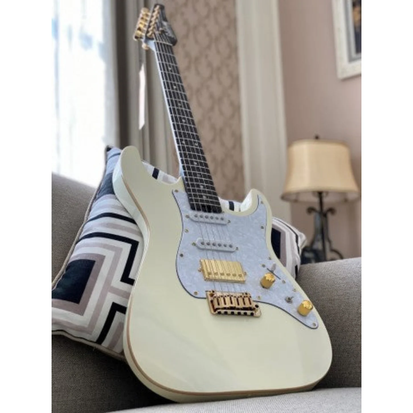 Soloking Ms-1 Classic Flat Top İn Vintage White With One Piece Rosewood Neck Special Run W/gigbag