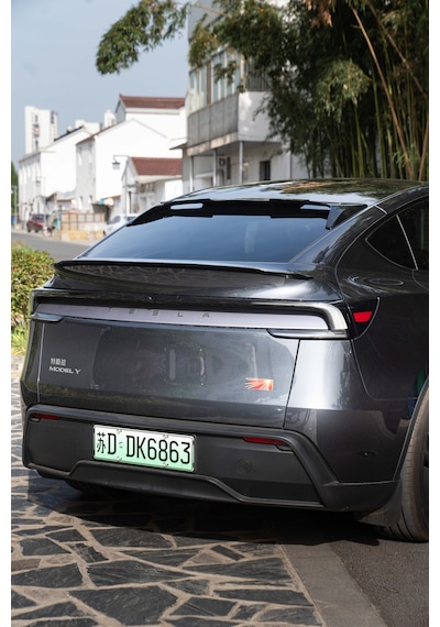 Tesla Model Y Legacy Ve Juniper İçin Uyumlu Cam Üst Spoiler Düz Model Parlak Siyah