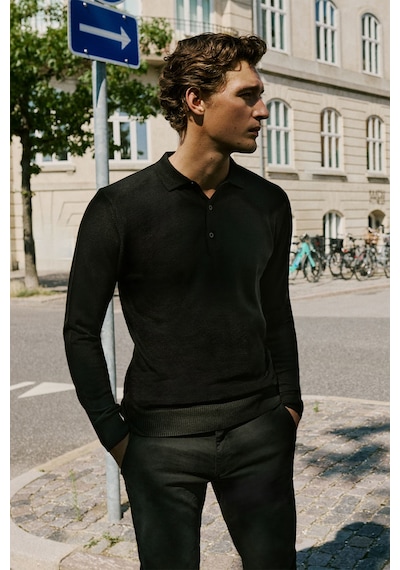 AC&Co / Altınyıldız Classics Altınyıldız Classics Tüylenme Yapmayan Anti Pilling Kumaş Standart Fit Erkek Polo Yaka Triko 4A4923100003SYHL Siyah AC&Co / Altınyıldız Classics Altınyıldız Classics Tüylenme Yapmayan Anti Pilling Kumaş Standart Fit Erkek Polo Yaka Triko 4A4923100003SYHL Siyah