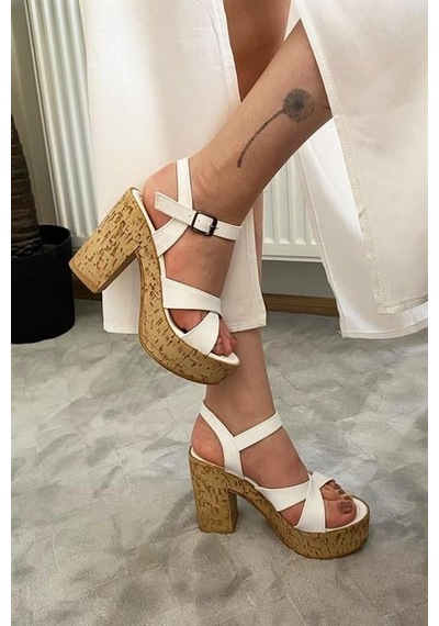 Kadın Beyaz Çapraz Bant 10 Cm Platfom Topuklu Mantar Taban Ayakkabı & Sandalet K-800 Beyaz Kadın Beyaz Çapraz Bant 10 Cm Platfom Topuklu Mantar Taban Ayakkabı & Sandalet K-800 Beyaz