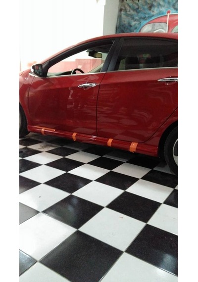 Hyundai i30 (Plastik) Yan Marşpiyel