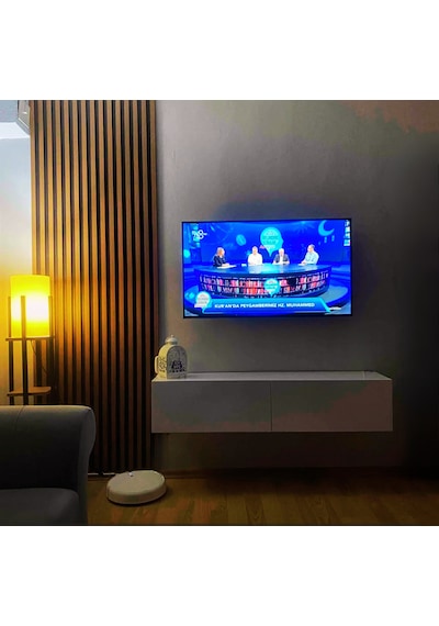 Mac Dizayn Fasalis 140 Cm Beyaz Parlak Tv Ünitesi Modern Minimal Tasarım Parlak Beyaz